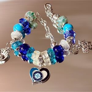 Seattle Mariners beaded charm bracelet